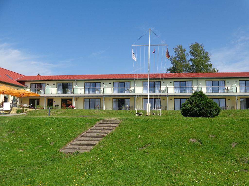 Aparthotel Am Heidensee Шверін Екстер'єр фото