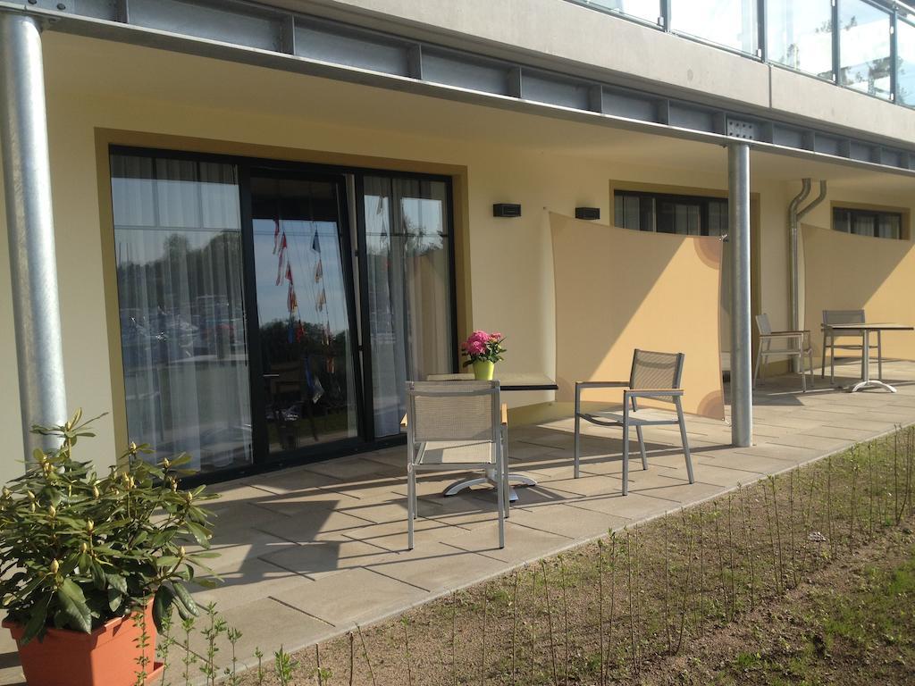 Aparthotel Am Heidensee Шверін Номер фото